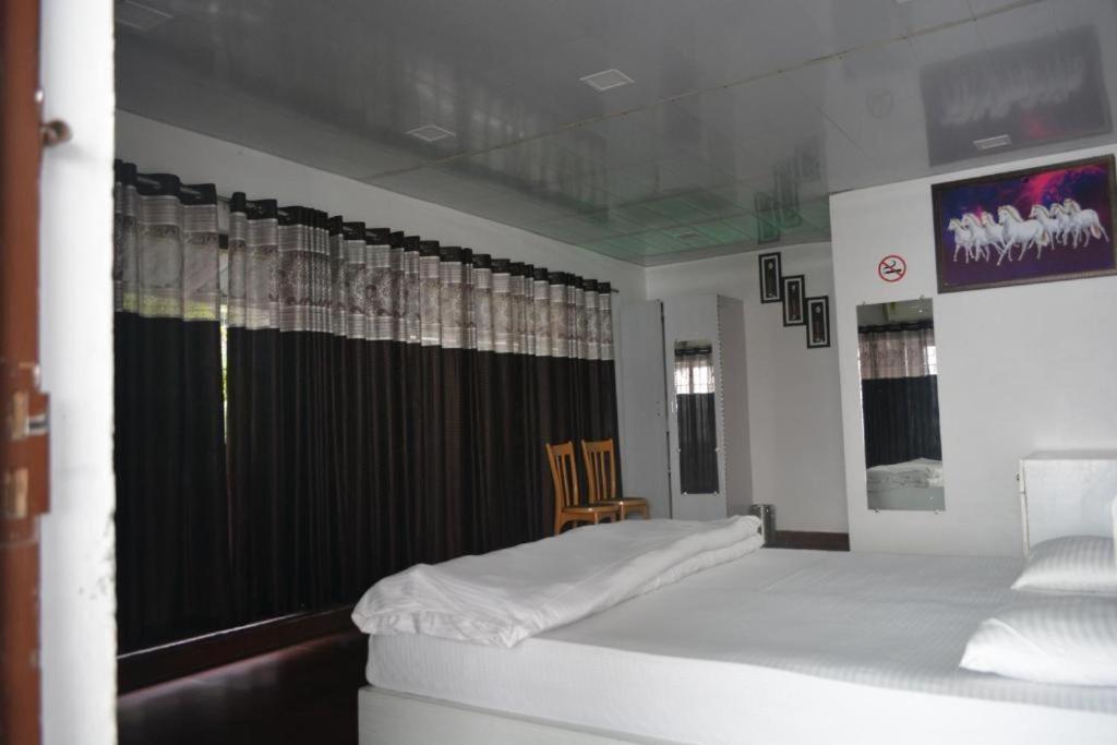 Riverside Resort Lansdowne Buitenkant foto
