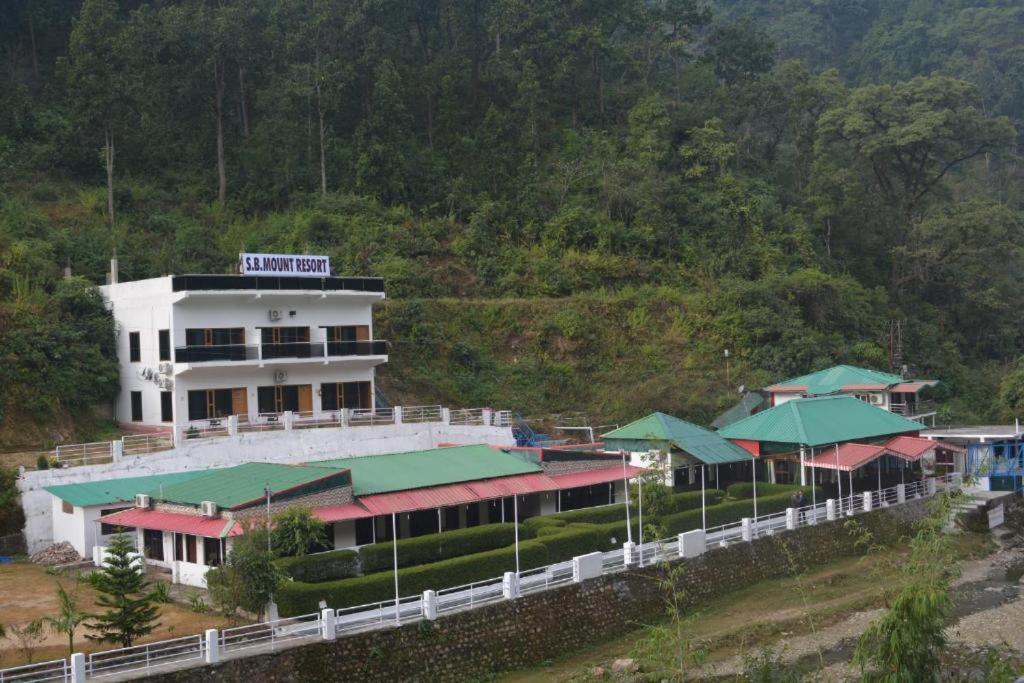 Riverside Resort Lansdowne Buitenkant foto