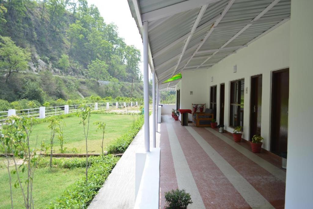 Riverside Resort Lansdowne Buitenkant foto