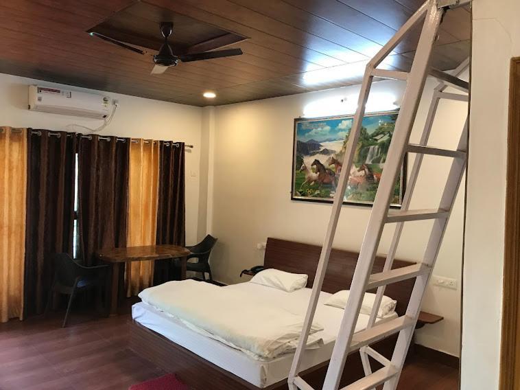 Riverside Resort Lansdowne Buitenkant foto